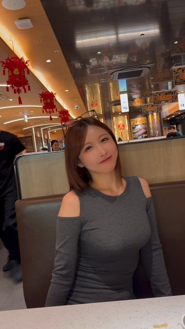 @sljafdosuahb01 の動画