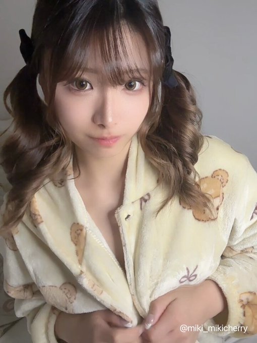 @sljafdosuahb01 の動画