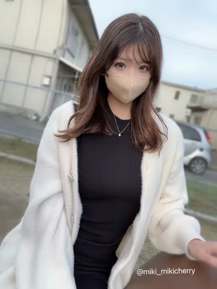@sljafdosuahb01 の動画