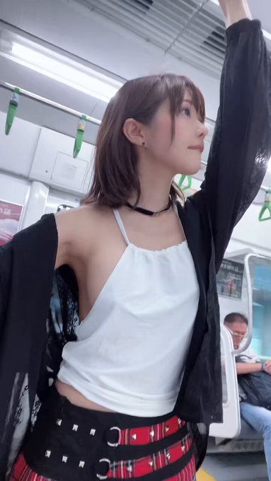 @sljafdosuahb01 の動画