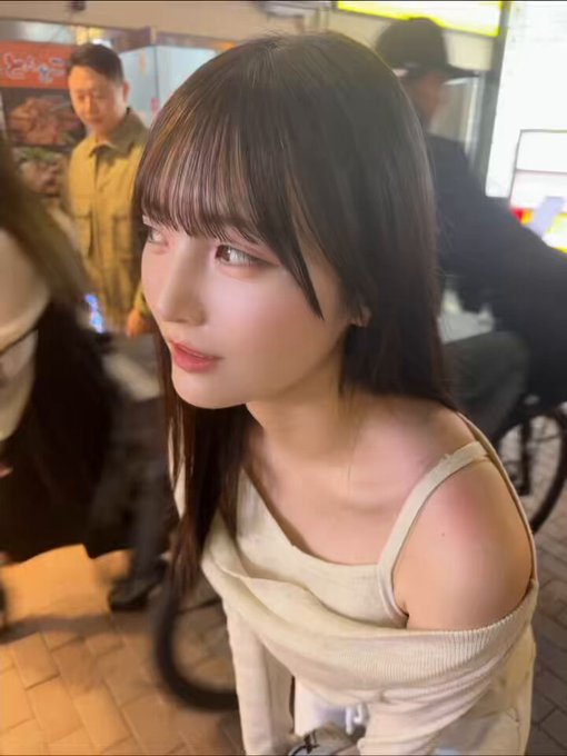 @yurayura_yuraa の動画