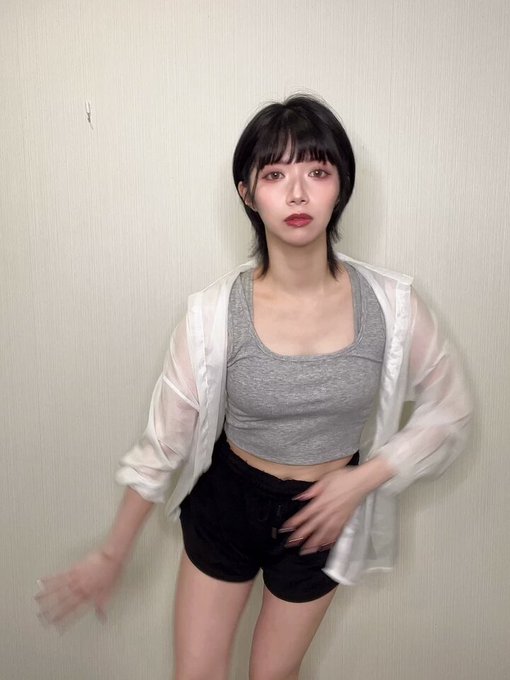 @sljafdosuahb01 の動画