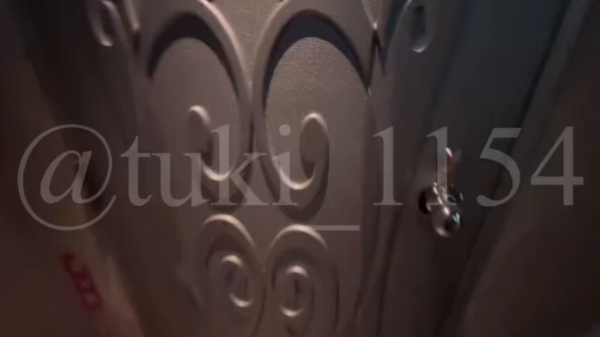 @ura_aka_labo の動画