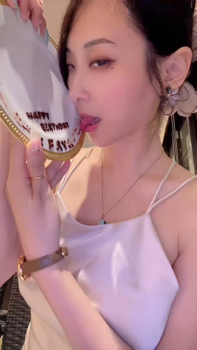@sljafdosuahb01 の動画