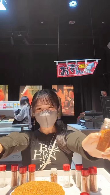 @sljafdosuahb01 の動画