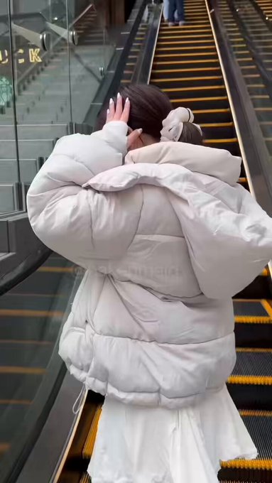 @sljafdosuahb01 の動画