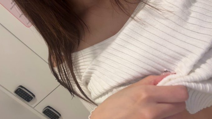 @sljafdosuahb01 の動画
